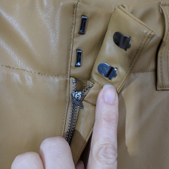 NWT Faux Leather Pants Beige Sz 12 - Picture 5 of 11